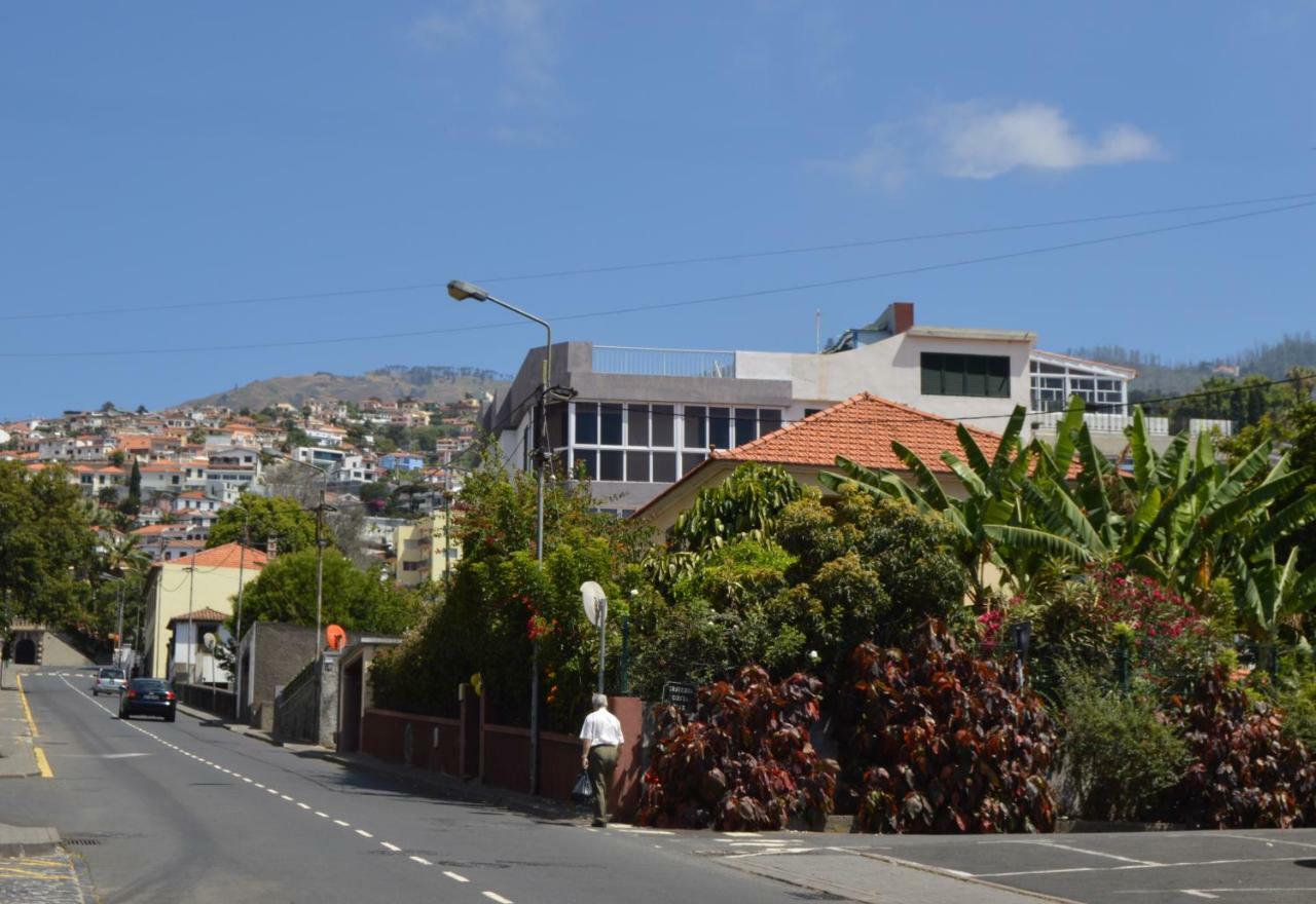 Top Floor With Balcony In Funchal Exterior photo