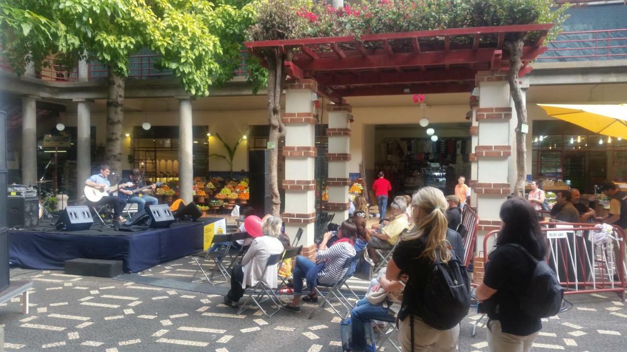Top Floor With Balcony In Funchal Exterior photo