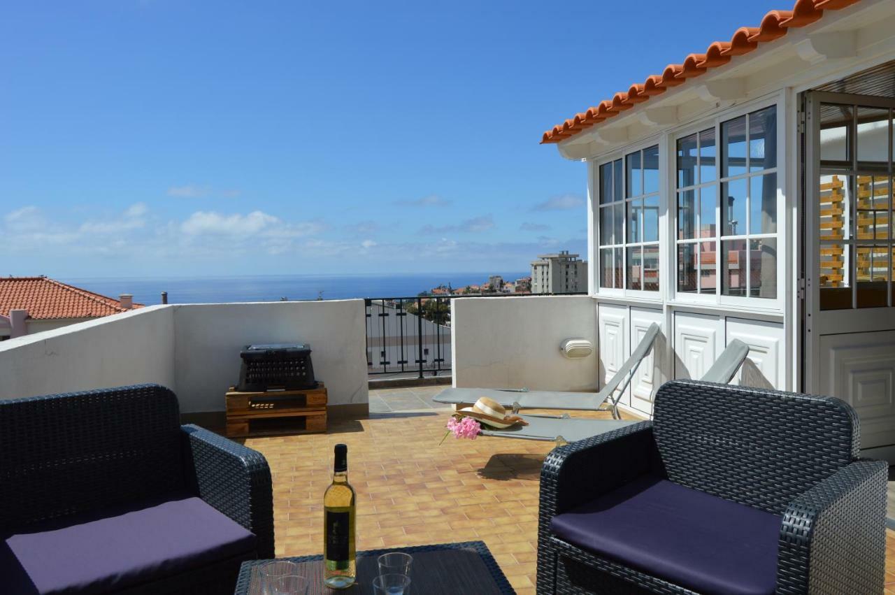 Top Floor With Balcony In Funchal Exterior photo