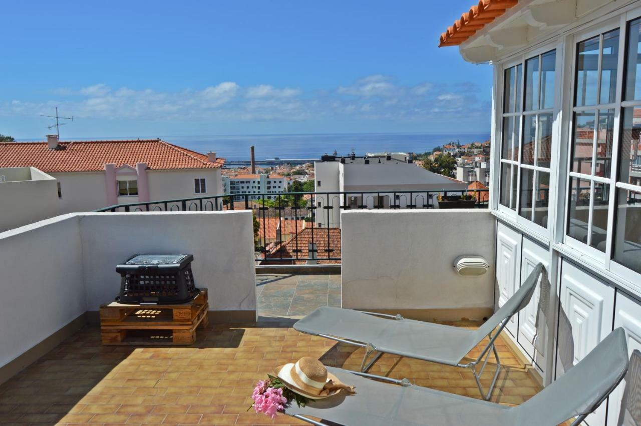 Top Floor With Balcony In Funchal Exterior photo